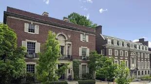 Las dos propiedades ensambladas que forman la super mansión de Bezos en Washington D.C