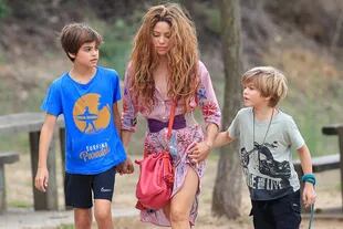 Shakira junto a sus dos hijos, Sasha y Milan
