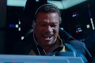 Lando (Billy Dee Williams), a bordo del Halcón Milenario