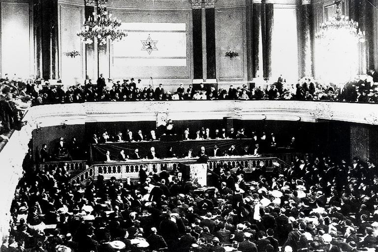 El primer congreso sionista en Basilea, Suiza, en 1897