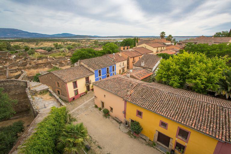 Una vista de Granadilla, un pueblo abandonado ubicado en Extremadura, España