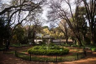 Bautizado en su honor, nuestro jardín botánico fue creado por Carlos Thays, el gran arquitecto del paisajismo de Buenos Aires.