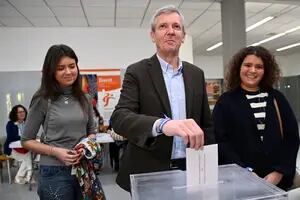 El PP revalida la mayoría absoluta en Galicia con más del 90% escrutado
