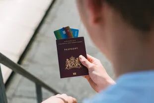 El pasaporte de color rojo es el segundo más común