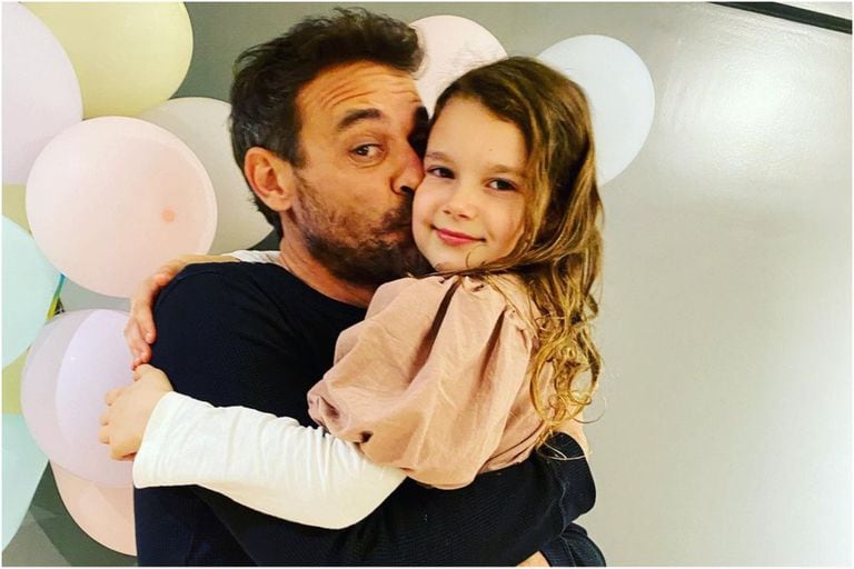 Pedro Alfonso y Olivia, su hija de ocho años (Crédito: Instagram/@pedroalfonsoo)