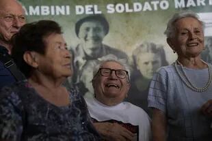 Por primera vez desde el final de la guerra, este veterano de 97 años se reencontró con los tres hermanos