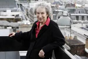 La coherencia de Margaret Atwood: la voz de la mujer y la destrucción del mundo