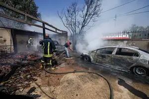 Máxima tensión en Cisjordania: colonos israelíes incendian viviendas palestinas para vengar asesinatos