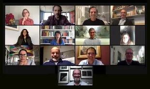 El Consejo de Administración de arteBA Fundación, un equipo interdisciplinario formado por trece hombres y mujeres que trabajan ad honorem