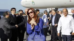 Cristina Kirchner llegó a Cuba y mañana asistirá a la misa del Papa