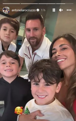 La Navidad de Lionel Messi: el baile con Antonela Rocuzzo y la foto en familia.