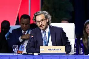 Cafiero tildó a Macri de “arrastrado” y dijo que su gobierno practicó el “entreguismo” en política exterior