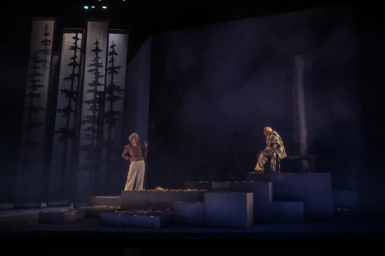 Escena de Cuando nosotros los muertos despertamos, en el escenario mayor del Teatro Nacional Cervantes