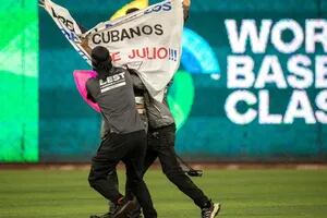 La primera visita a Miami de la selección cubana de béisbol termina en un inesperado conflicto diplomático