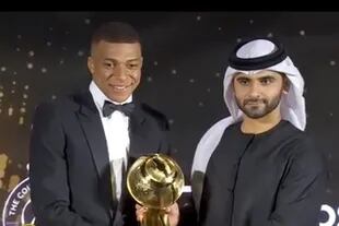 Kylian Mbappé fue reconocido como Mejor Jugador de 2021 en la doceava edición de los Globe Soccer Awards.