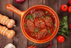 Albóndigas turcas con salsa de tomate